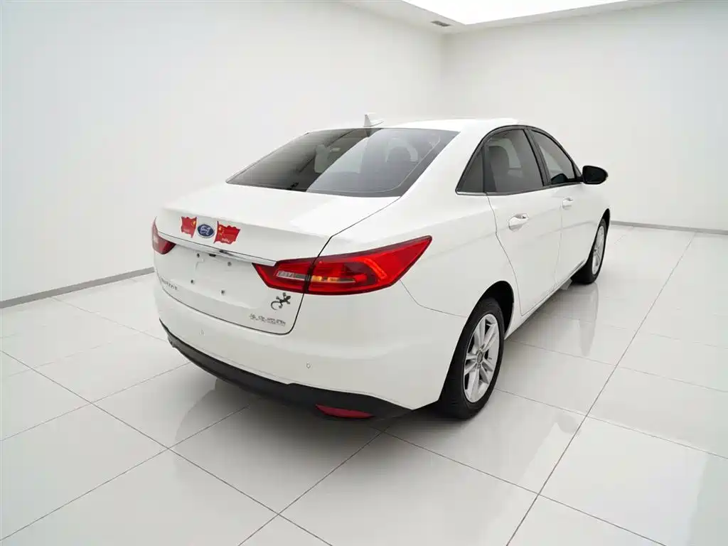 Forex 2019 facelift 1.5L automatic enjoyment type National VI купить на сайте DeffCars