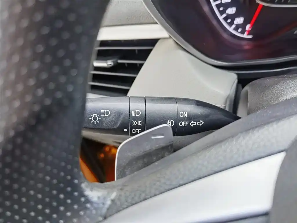 Baojun 510 2017 1.5L automatic fashion model купить на сайте DeffCars