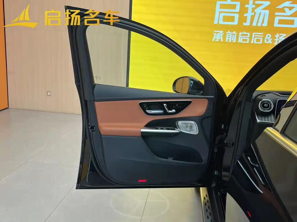 Mercedes-Benz GLC 2024 GLC 300 L 4MATIC luxury model 5 seats купить на сайте DeffCars