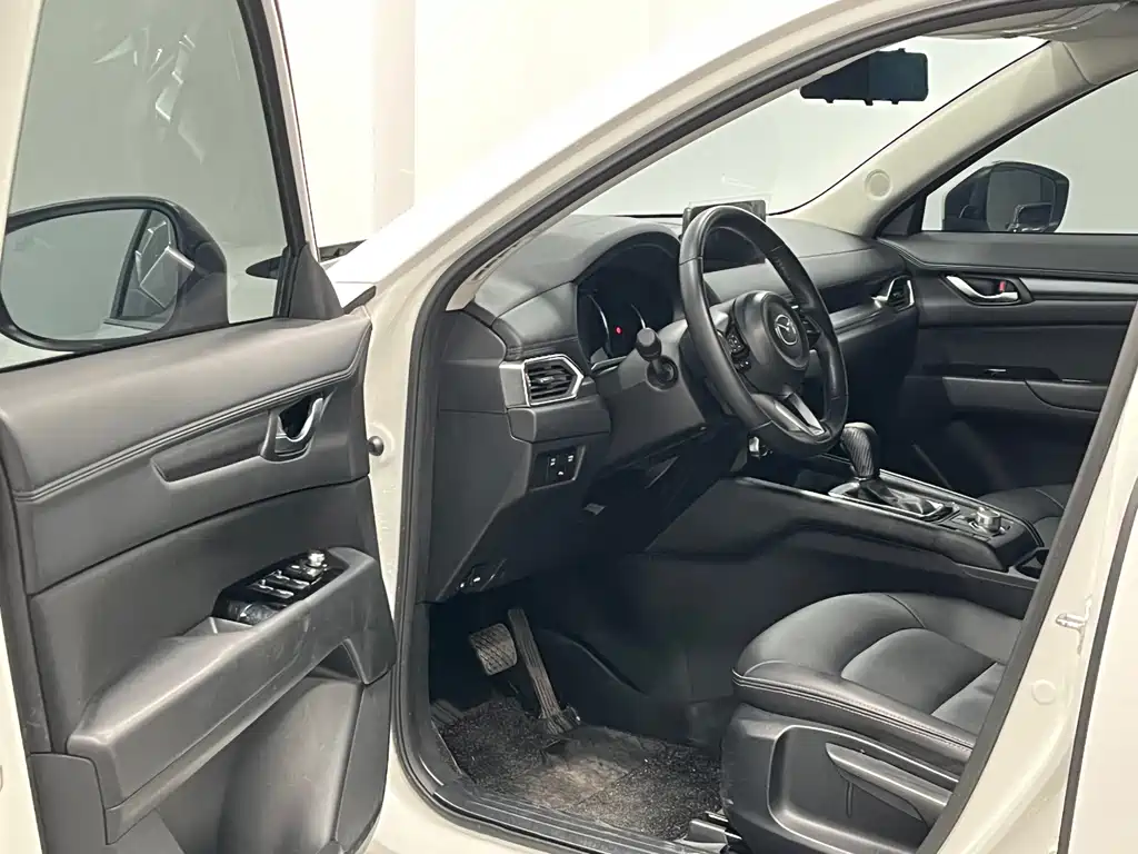 Mazda CX-5 2022 2.0L automatic two-wheel drive smart model купить на сайте DeffCars