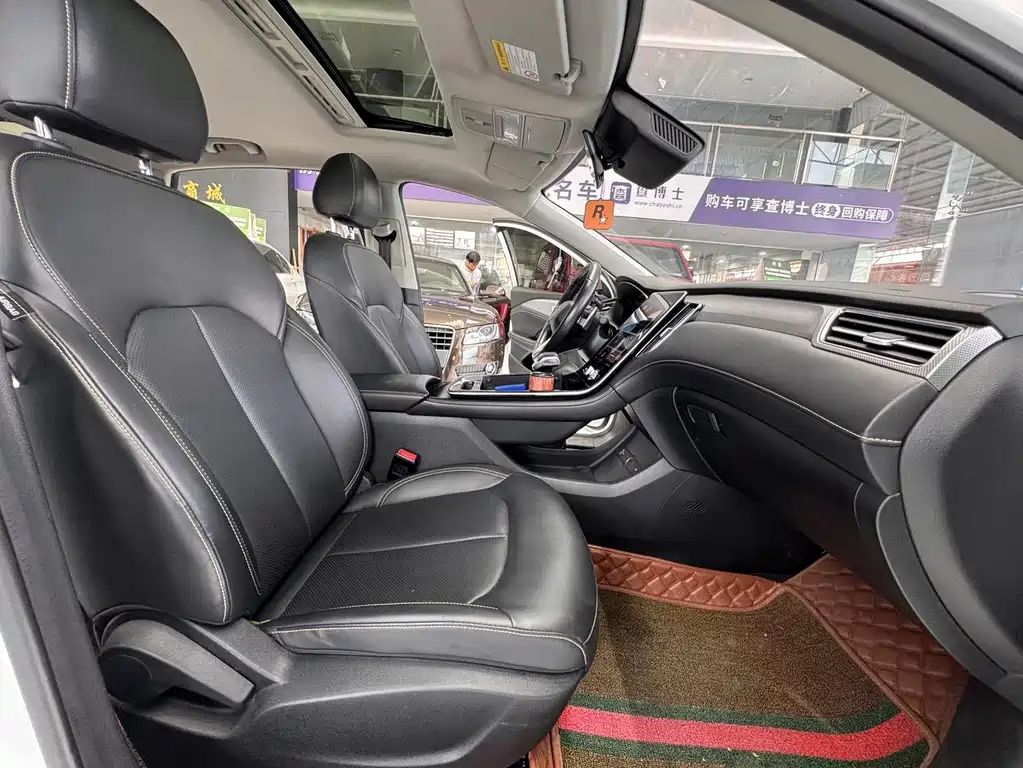 Roewe i6 MAX 2020 300TGI automatic cool smart driving version купить на сайте DeffCars