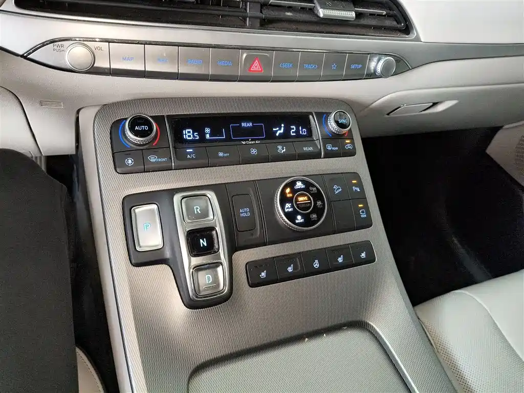 Paristi 2021 3.5L automatic four-wheel drive GLS купить на сайте DeffCars