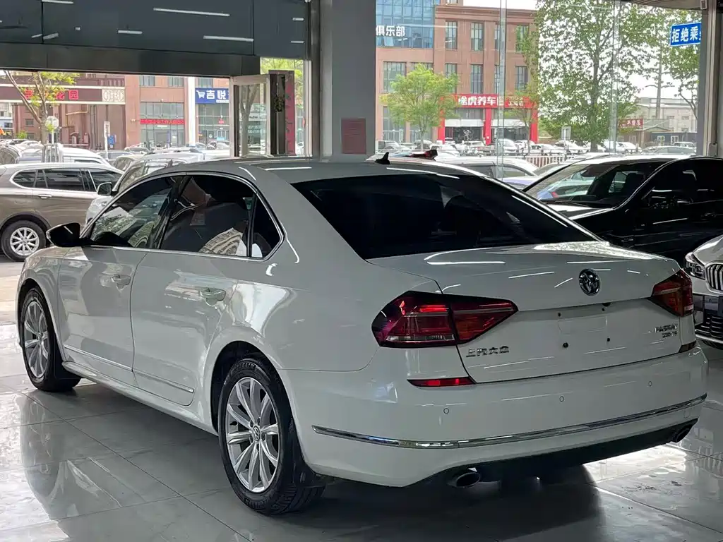 Passat 2017 330TSI DSG Premium Edition купить на сайте DeffCars