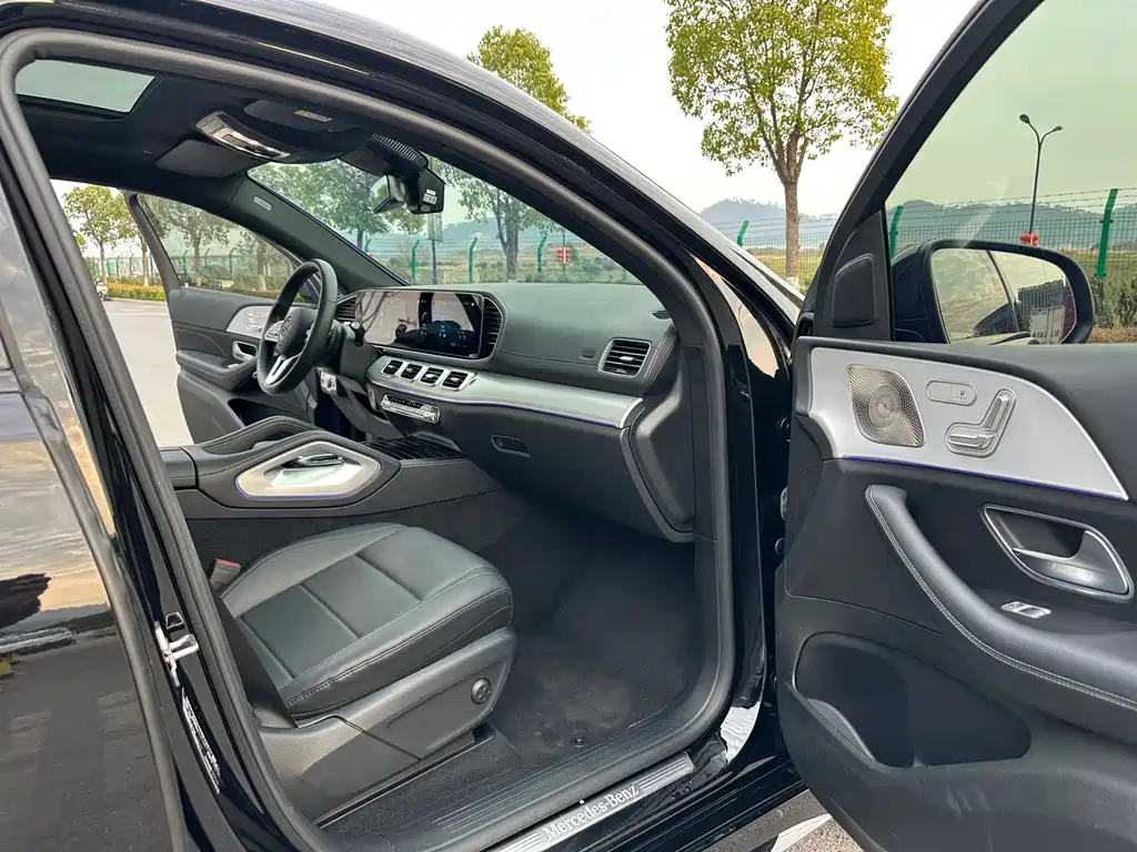 Mercedes-Benz GLE Coupe 2023 GLE 450 4MATIC Coupe SUV Fashion купить на сайте DeffCars