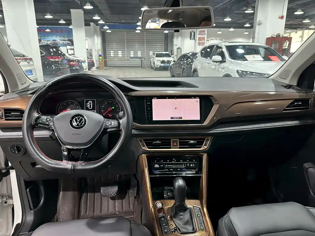 Tuyue 2021 330TSI four-wheel drive luxury version PLUS купить на сайте DeffCars