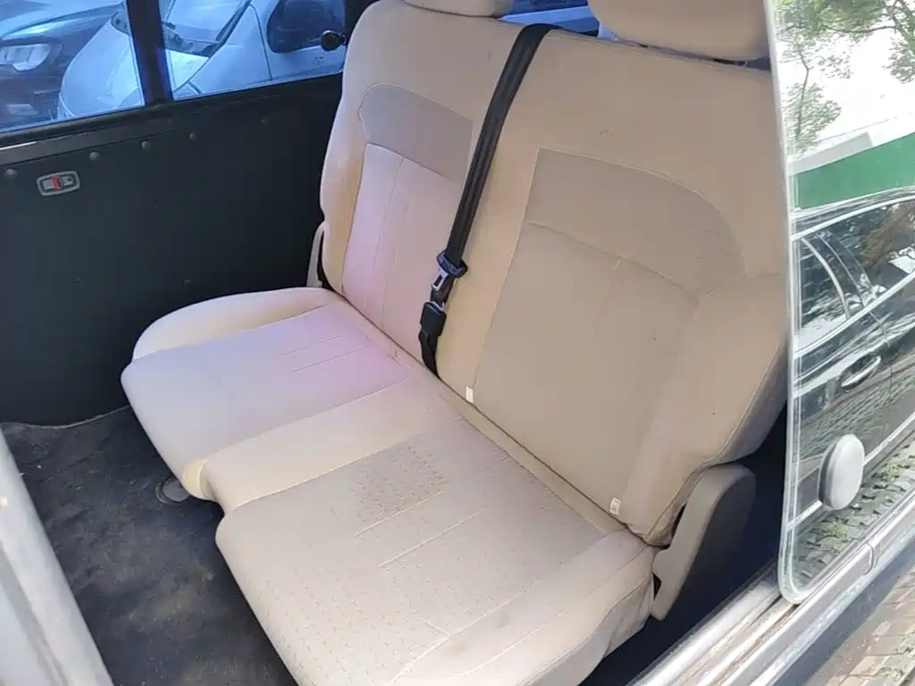 Lingzhi 2023 M5L 1.6L basic model 7 seats купить на сайте DeffCars