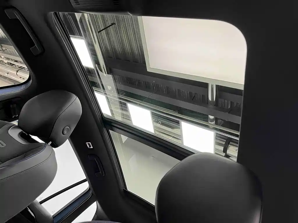 Tiguan L 2024 PRO 380TSI four-wheel drive R-Line Zhizun Edition купить на сайте DeffCars