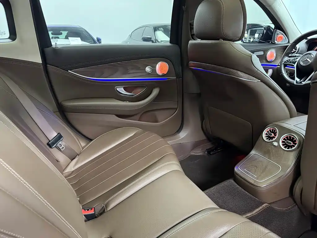 Mercedes-Benz E-Class 2022 E 300 L Luxury Model купить на сайте DeffCars