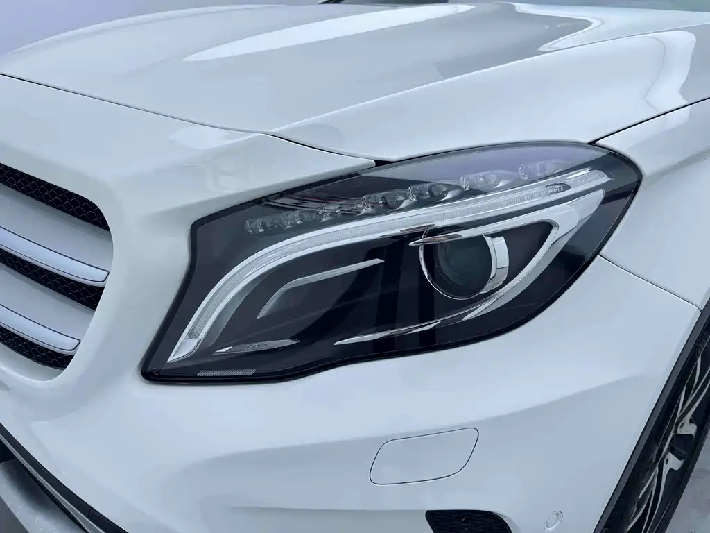 Mercedes-Benz GLA 2016 GLA 220 4MATIC Fashion Model купить на сайте DeffCars