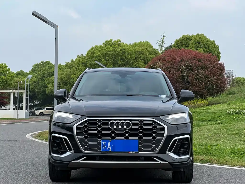 Audi Q5L 2022 45T luxury and dynamic model купить на сайте DeffCars