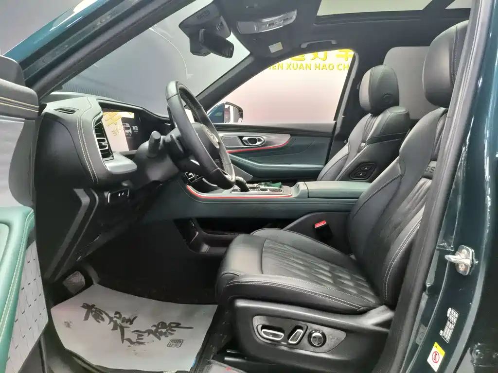 Trumpchi GS8 2022 Pilot Series 2.0TGDI Two-wheel drive Premium Edition (seven seats) купить на сайте DeffCars