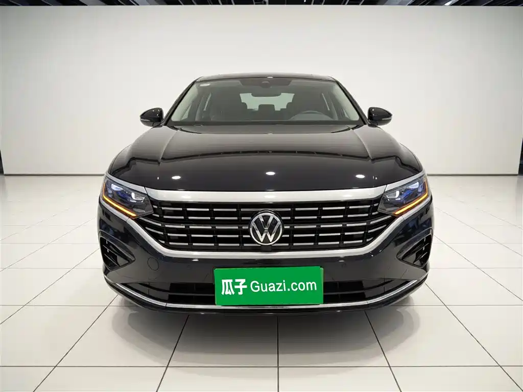 Passat 2022 330TSI Deluxe Edition купить на сайте DeffCars