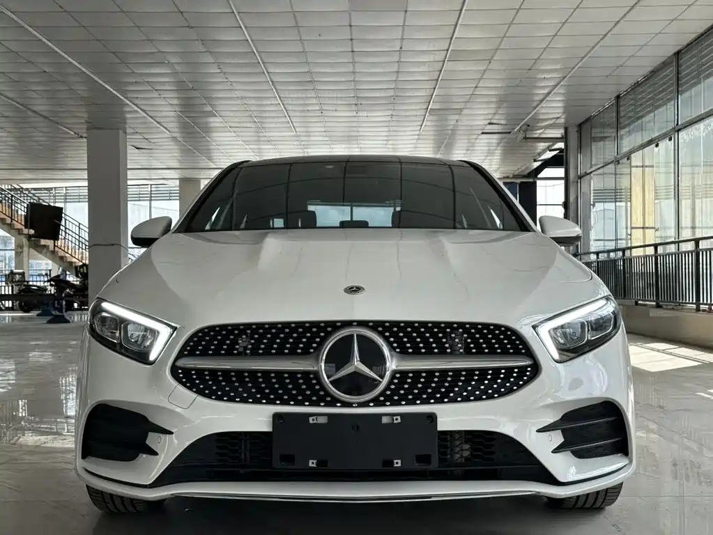 Mercedes-Benz A-Class 2022 A 200 L Sports Sedan Dynamic Type купить на сайте DeffCars