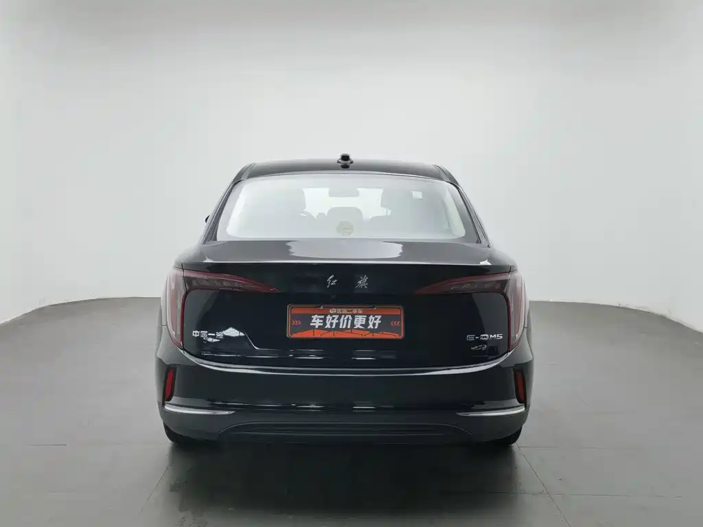 Hongqi E-QM5 2022 431km Charging Enjoyment Edition купить на сайте DeffCars