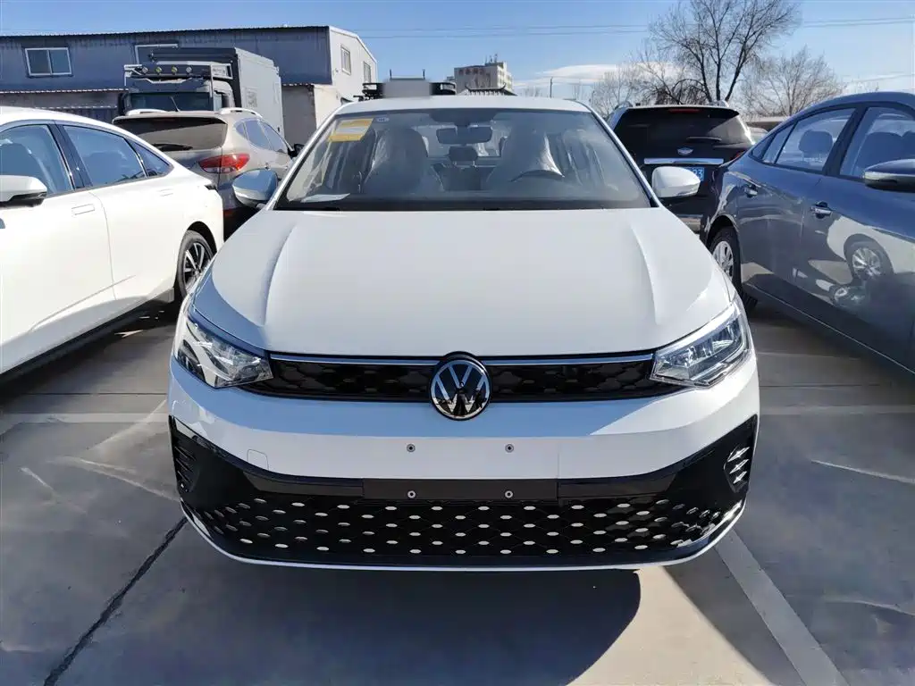 Lavida 2025 Xinrui 1.5L Outstanding Xinyi Edition купить на сайте DeffCars