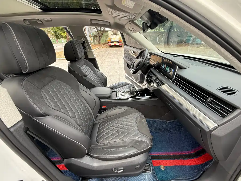 Hongqi HS5 2019 2.0T Zhilian Flagship Edition купить на сайте DeffCars