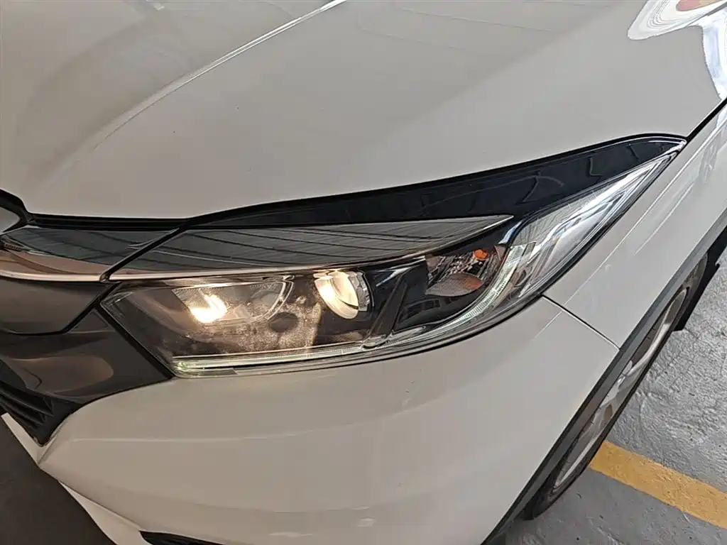 Binzhi 2020 1.5L CVT Elite Edition купить на сайте DeffCars