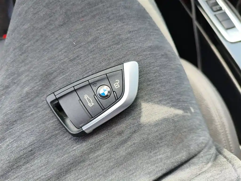 BMW 1 Series 2017 120i Design Package купить на сайте DeffCars