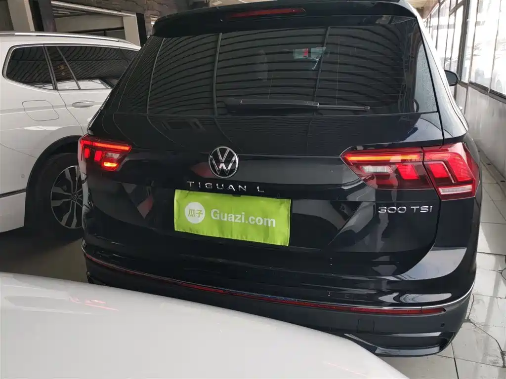 Tiguan L 2025 Outstanding Model 300TSI Automatic Two-wheel Drive Dragon Edition купить на сайте DeffCars