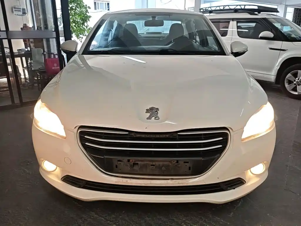 Peugeot 301 2016 1.6L manual comfort version купить на сайте DeffCars