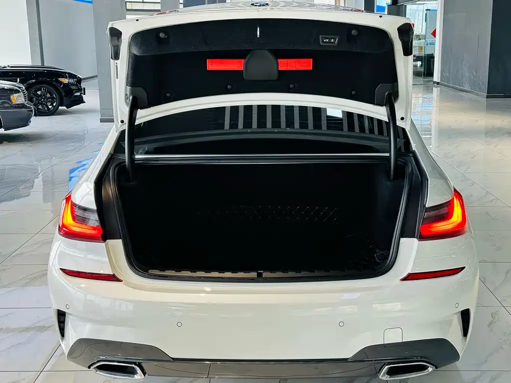 BMW 3 Series 2021 325Li M Sports Package купить на сайте DeffCars