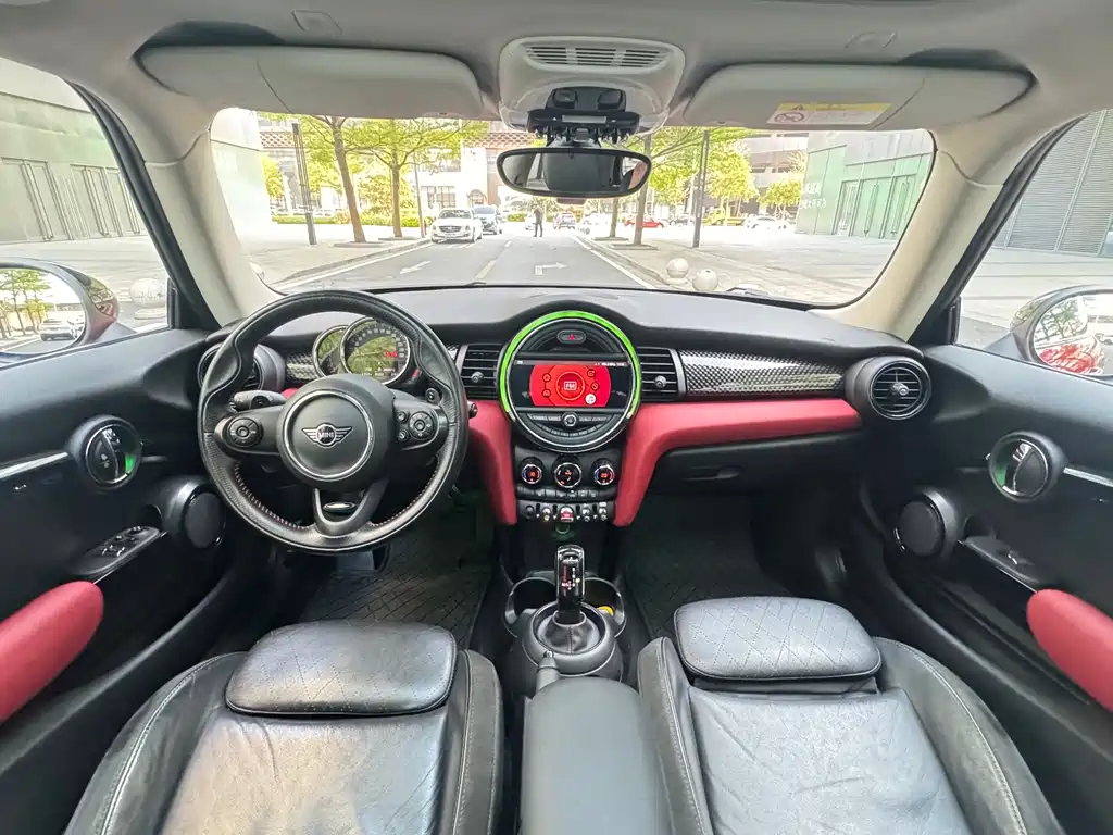 MINI 2019 2.0T COOPER S Classic купить на сайте DeffCars