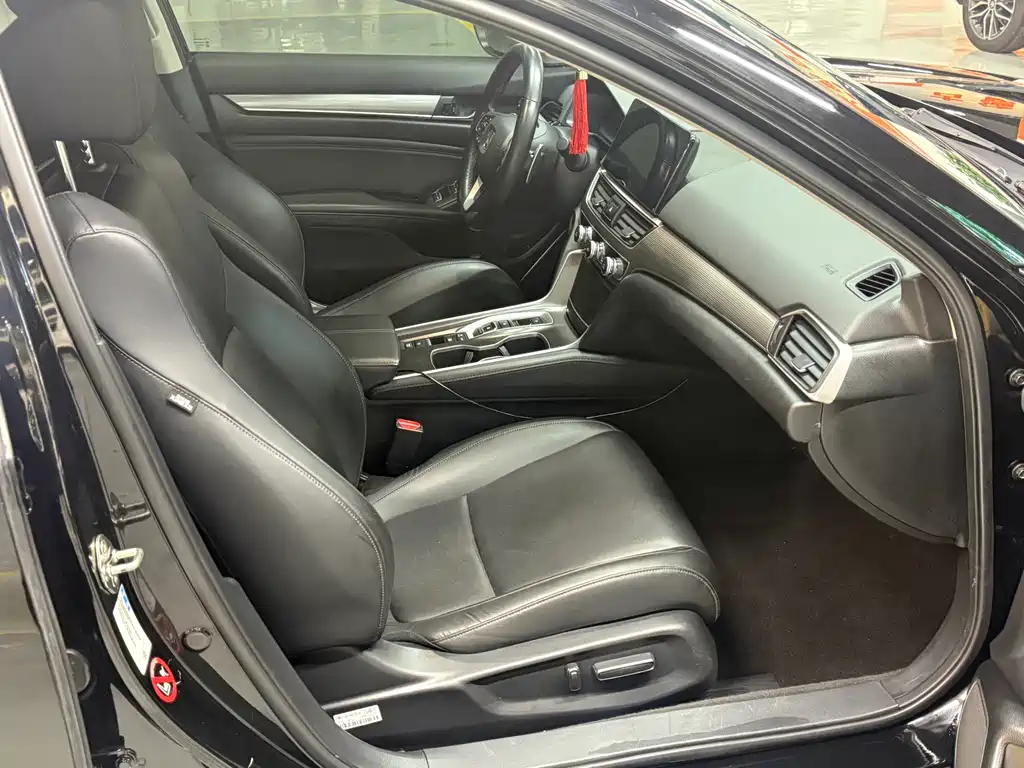 Accord 2022 Sharp Hybrid 2.0L Sharp Collar Edition купить на сайте DeffCars