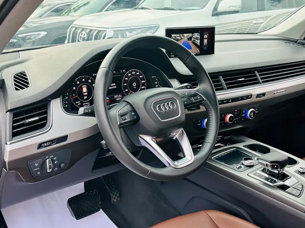 Audi Q7 2018 45 TFSI Technology купить на сайте DeffCars