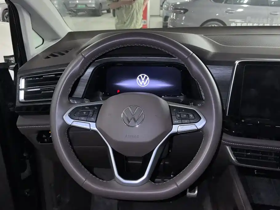 Weiran 2024 380TSI Premium Edition купить на сайте DeffCars