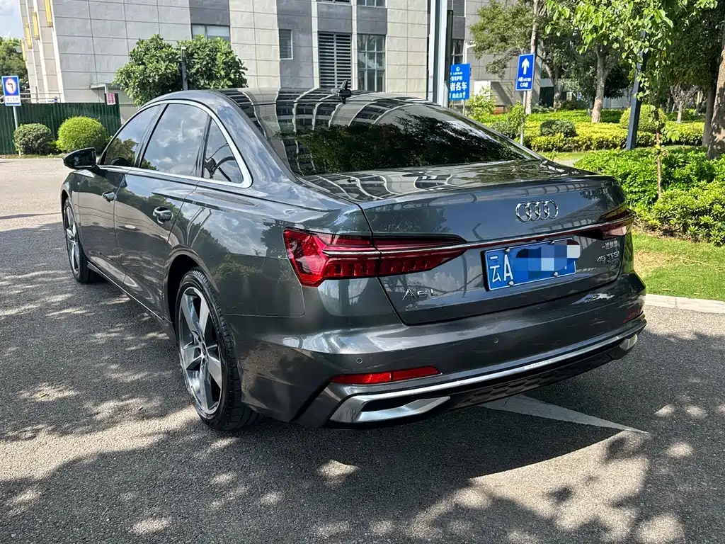 Audi A6L 2023 45 TFSI quattro exclusive dynamic model купить на сайте DeffCars