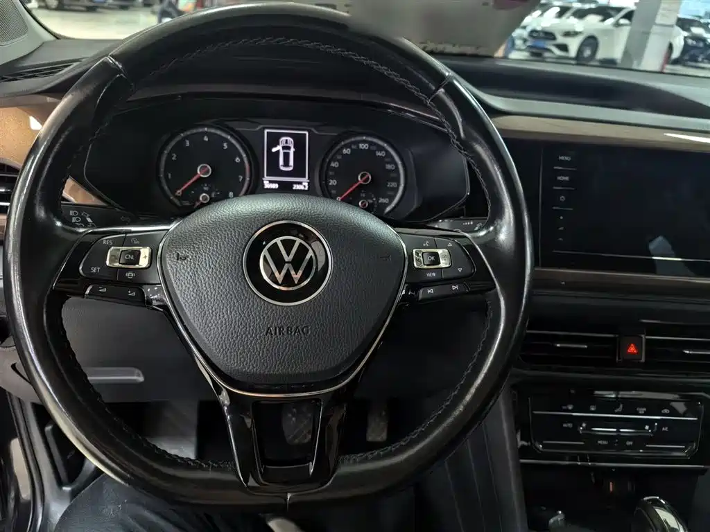 Tuyue 2021 280TSI two-wheel drive comfort version купить на сайте DeffCars