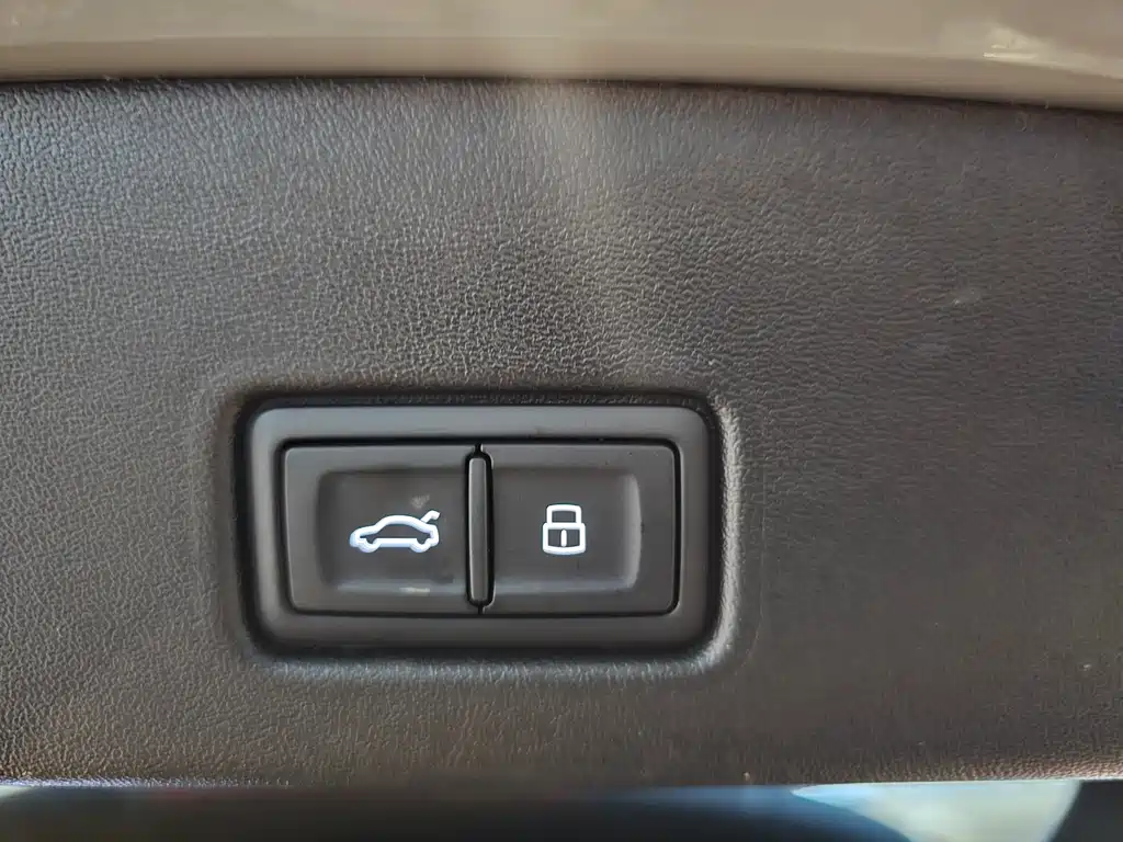 Audi Q4 e-tron 2024 40 e-tron Creative Edition купить на сайте DeffCars