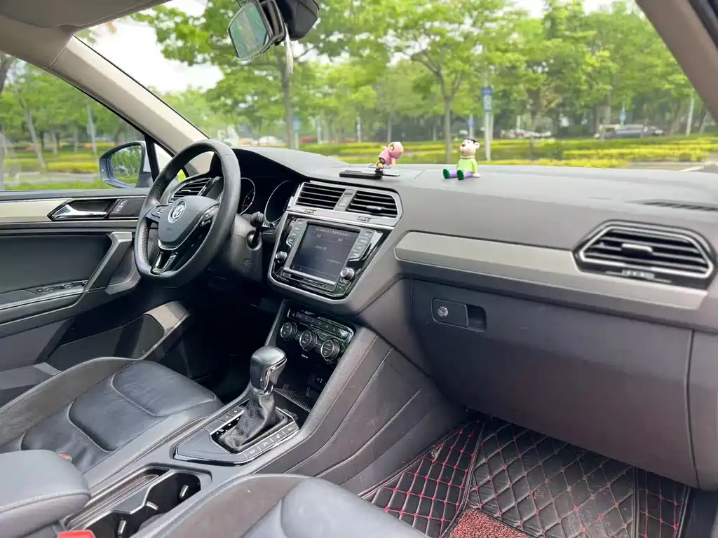 Tiguan L 2018 330TSI automatic two-wheel drive luxury version купить на сайте DeffCars