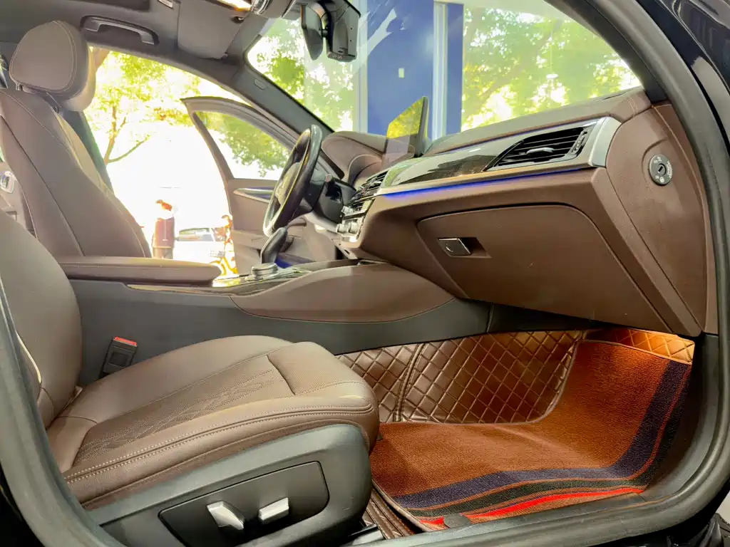 BMW 5 Series 2022 525Li M Sports Package купить на сайте DeffCars