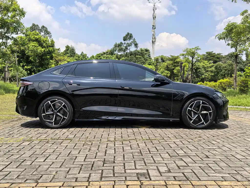 Seal 2022 700km long range rear-wheel drive version купить на сайте DeffCars