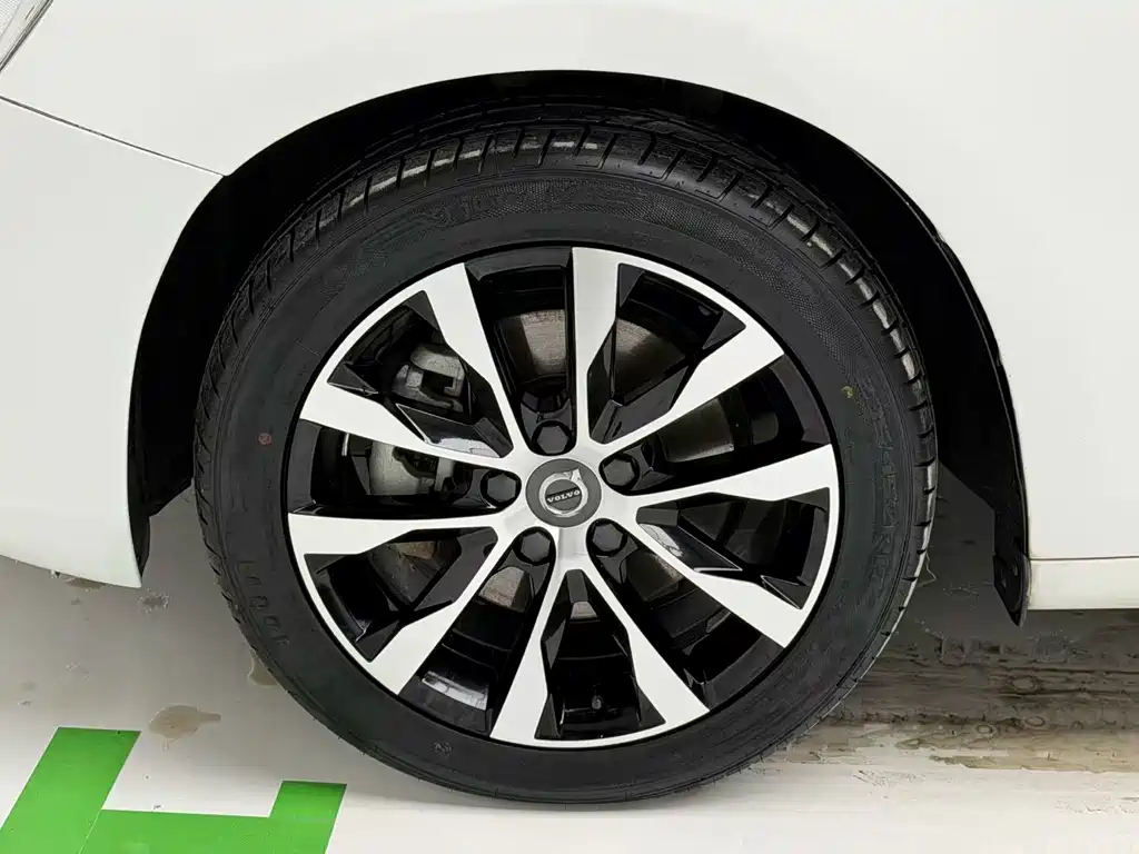 Volvo S60 2019 S60L T3 Smart Edition купить на сайте DeffCars