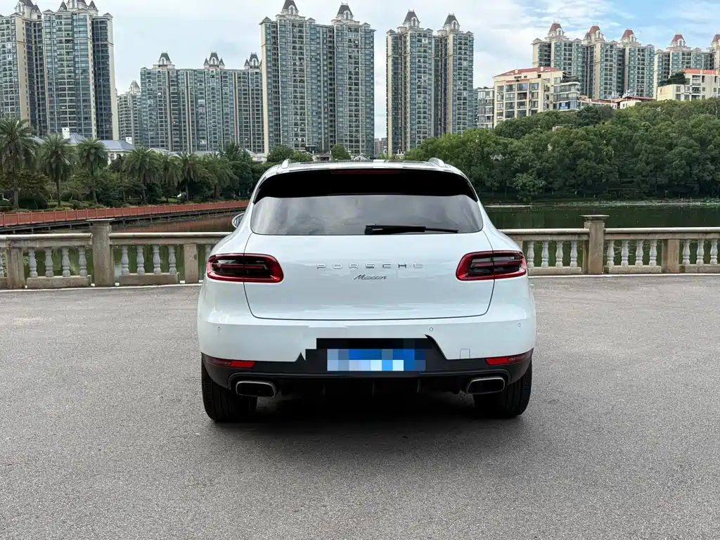 Macan 2017 Macan 2.0T купить на сайте DeffCars