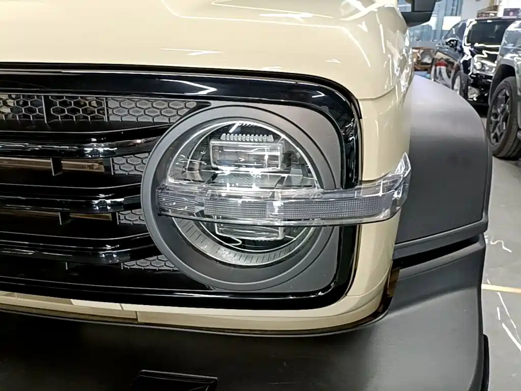 TANK 300 New Energy 2025 Hi4-T 37.1kWh купить на сайте DeffCars