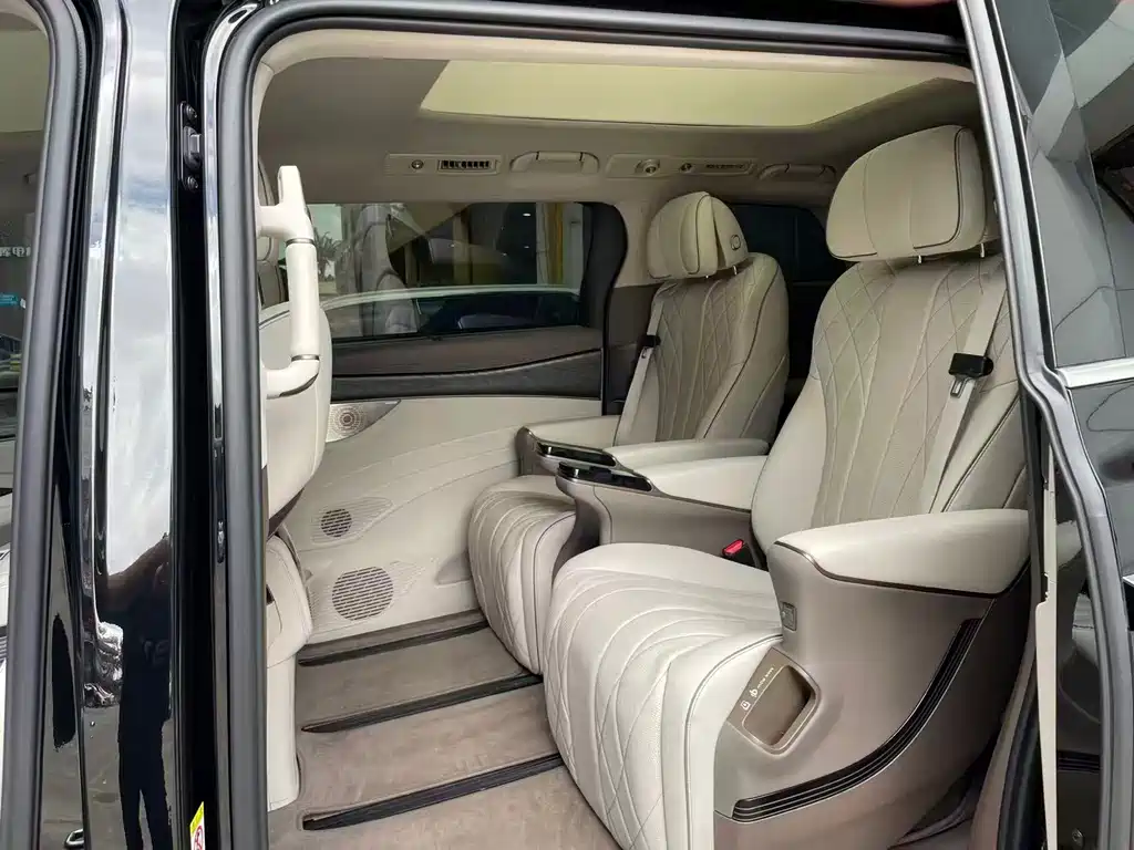 Denza D9 2023 DM-i 965 exclusive model купить на сайте DeffCars