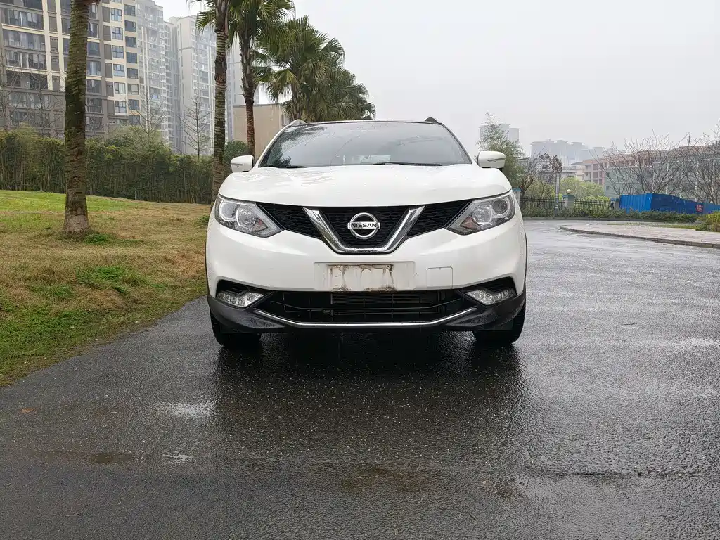Qashqai 2017 2.0L CVT Deluxe Edition National V купить на сайте DeffCars