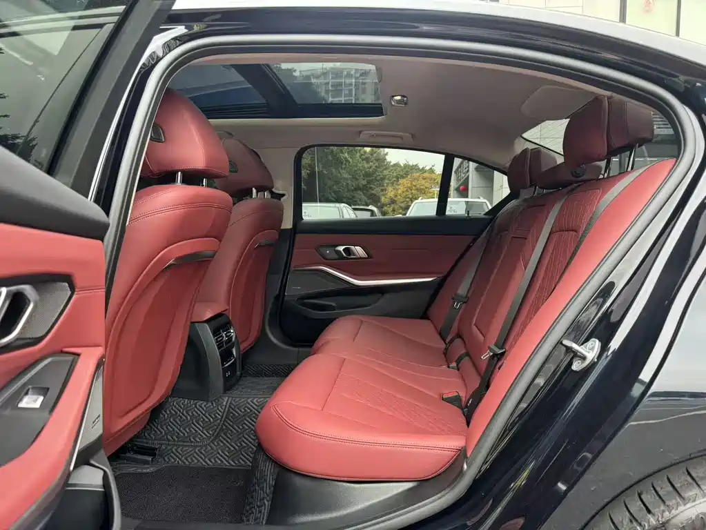 BMW 3 Series 2024 325Li M Sports Night Package купить на сайте DeffCars
