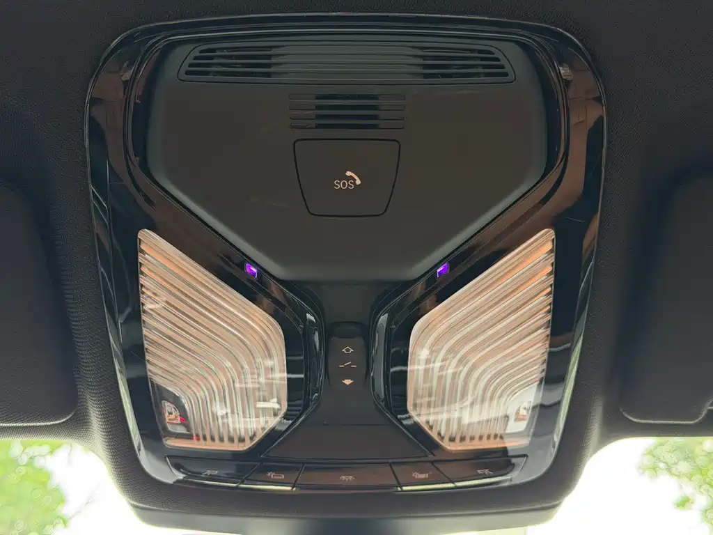 BMW 5 Series 2018 facelift 530Li leading M sports package купить на сайте DeffCars