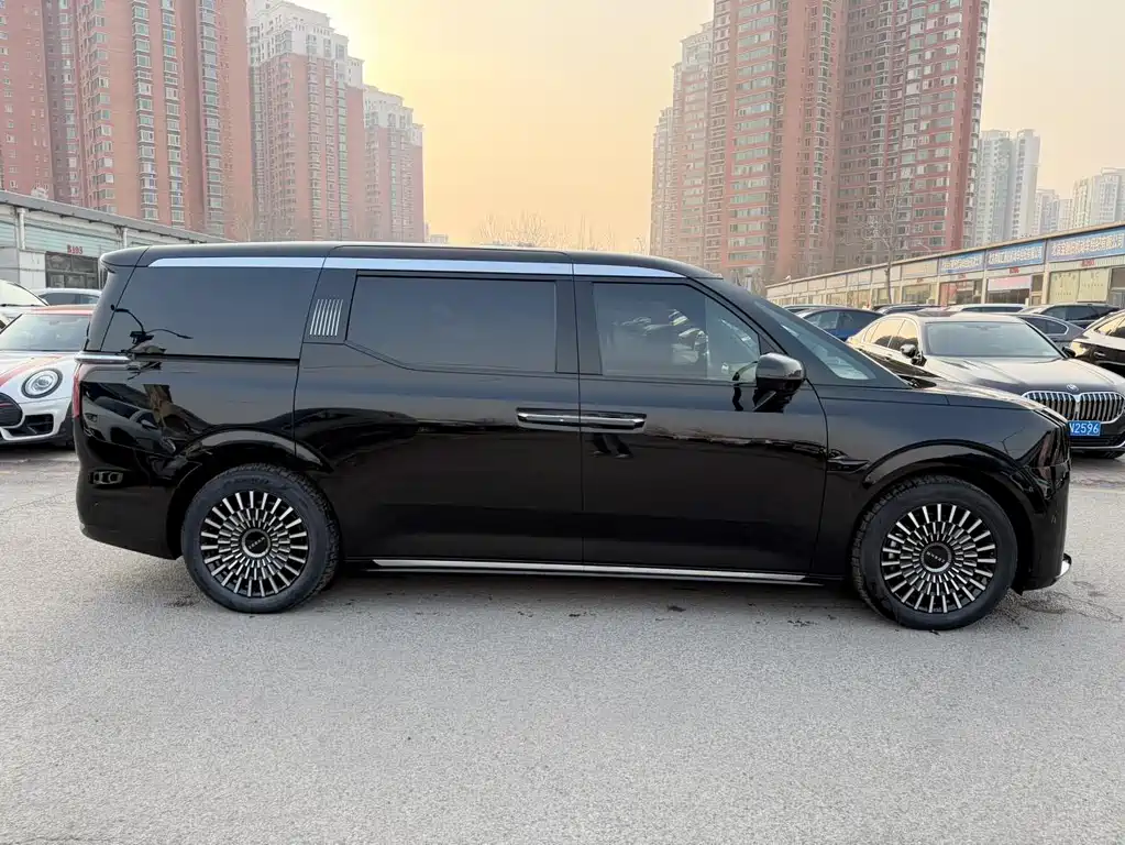 Jikrypton 009 2024 six-seater executive version four-wheel drive 108kWh купить на сайте DeffCars