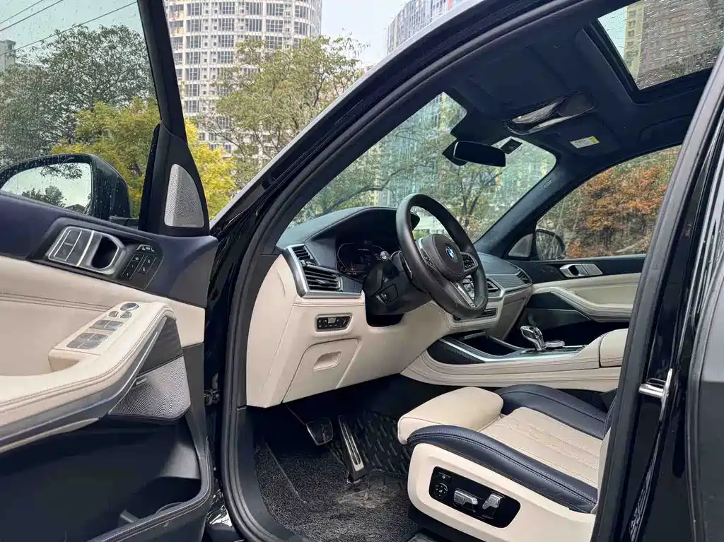 BMW X7 2021 xDrive M50i купить на сайте DeffCars