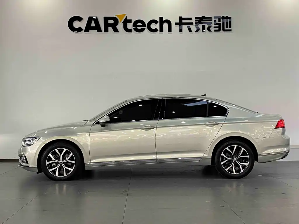 Magotan 2020 330TSI DSG leading model купить на сайте DeffCars