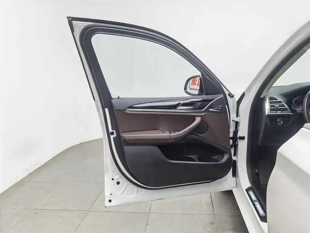BMW X3 2023 xDrive25i M Sports Package купить на сайте DeffCars