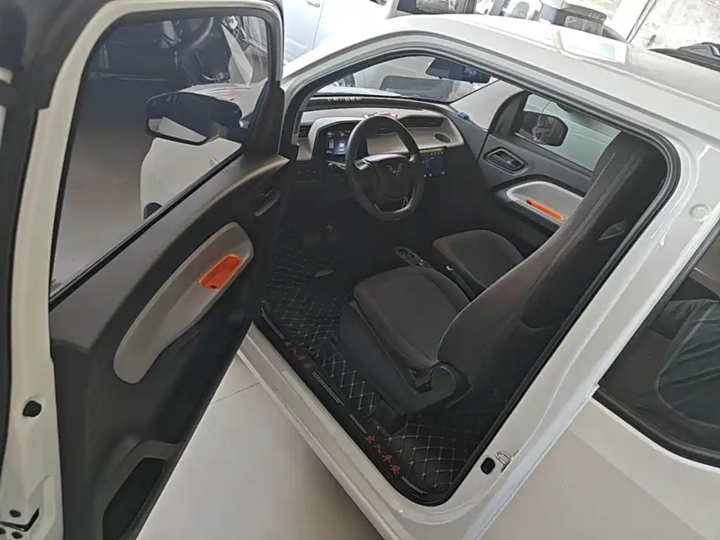 Hongguang MINIEV 2020 Yuexiang model ternary lithium купить на сайте DeffCars