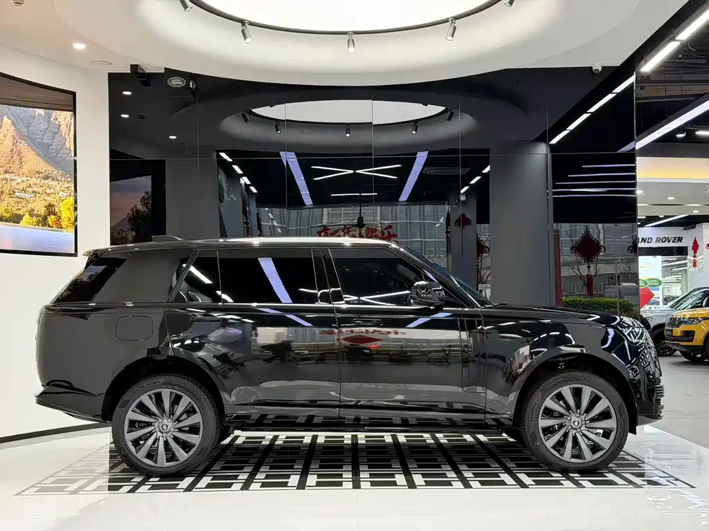 Range Rover 2023 3.0 L6 360PS Grand Edition купить на сайте DeffCars