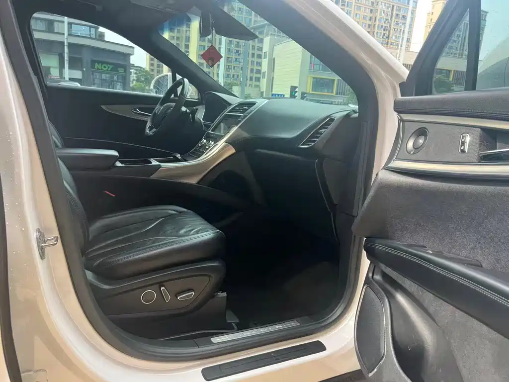 Lincoln MKX 2015 2.0T four-wheel drive premium version купить на сайте DeffCars