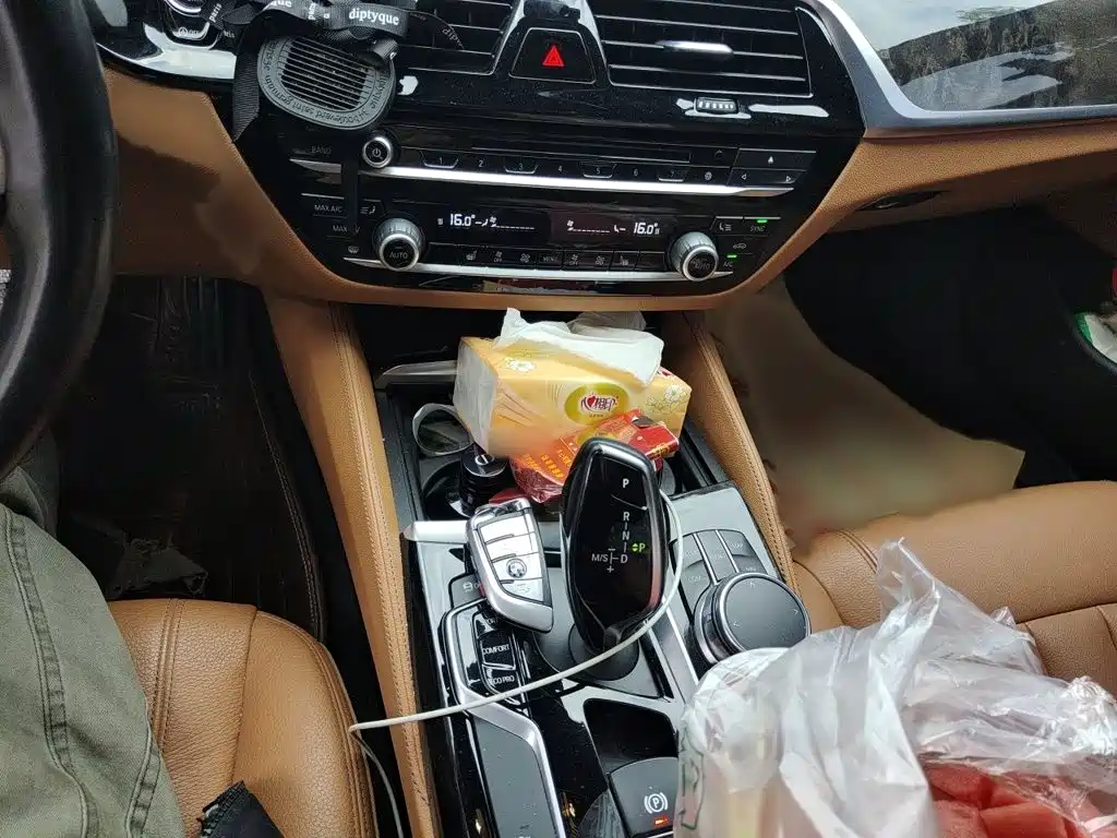 BMW 5 Series 2018 530Li Leading M Sports Package купить на сайте DeffCars